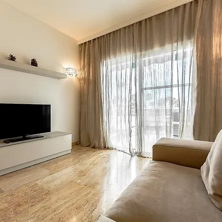 Apartament Altamira *