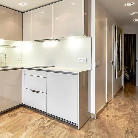 Altamira * 아데제